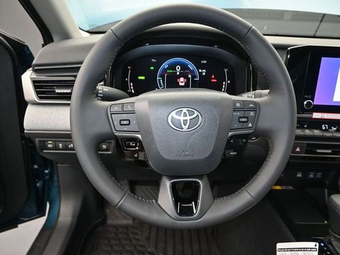 New 2026 Toyota Camry LE w/ Convenience Package image 5