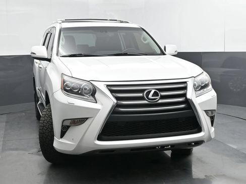 Used 2016 Lexus GX 460 w/ Premium Package AWD/4WD image 37