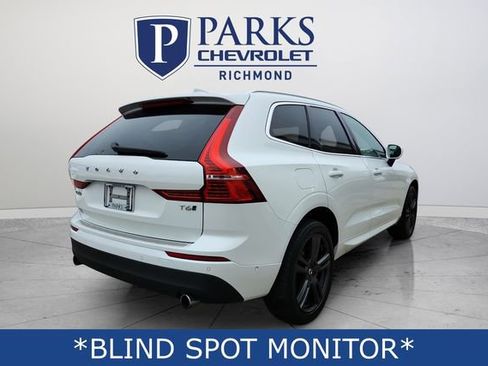 Used 2019 Volvo XC60 T6 Momentum w/ Multimedia Package image 8