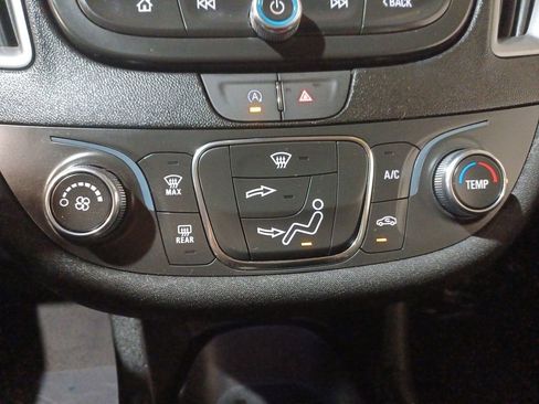 Used 2021 Chevrolet Malibu LS image 16