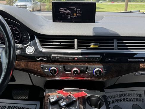 Used 2017 Audi Q7 3.0T Premium Plus AWD/4WD image 21