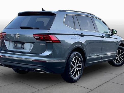 Used 2021 Volkswagen Tiguan SE w/ Panoramic Sunroof Package AWD/4WD image 12