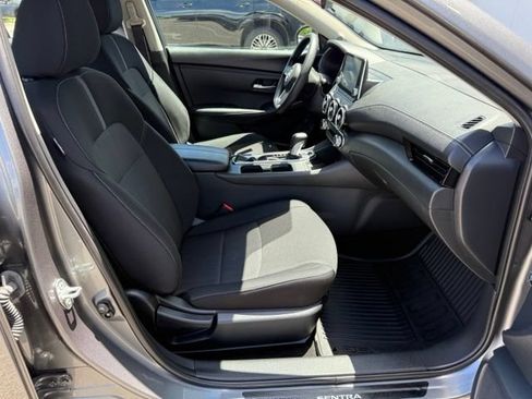 Certified 2024 Nissan Sentra SV FWD image 27