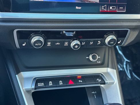 Used 2022 Audi Q3 2.0T Premium image 20