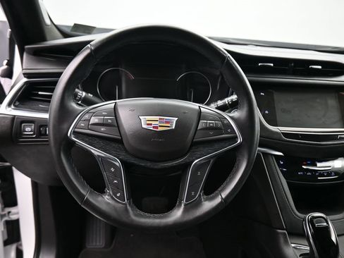 Used 2024 Cadillac XT5 Premium Luxury image 16