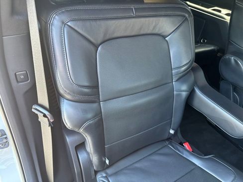 Used 2023 Lincoln Navigator Reserve AWD/4WD image 71