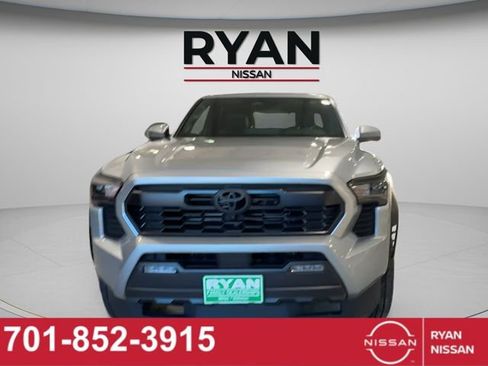 Used 2024 Toyota Tacoma TRD Off-Road w/ TRD Off Road Premium Package image 8