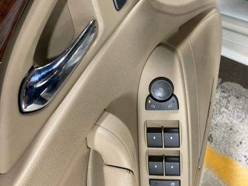 Used 2011 Cadillac CTS Premium image 12