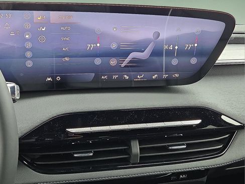 New 2026 Buick Enclave Preferred AWD/4WD image 21