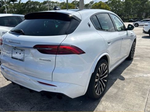 Used 2023 Maserati Grecale Modena AWD/4WD image 2