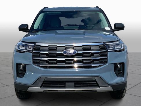 Certified 2025 Ford Explorer Active w/ Active Comfort Package image 4