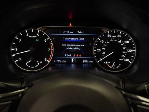 Used 2024 Nissan Altima 2.5 SR w/ SR Premium Package FWD image 16