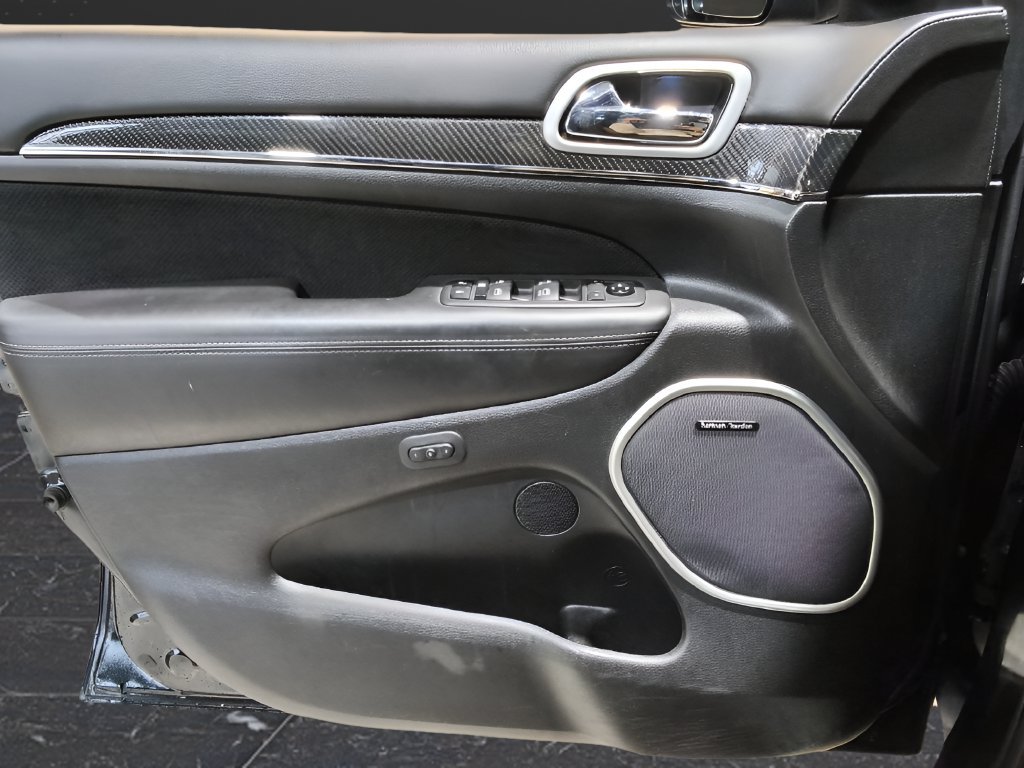 Used 2021 Jeep Grand Cherokee SRT AWD/4WD image 35