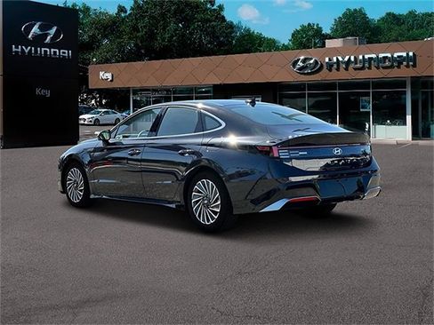 Certified 2024 Hyundai Sonata Limited image 5