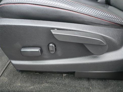 Used 2018 GMC Canyon All Terrain image 19