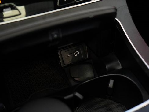 Used 2022 Mercedes-Benz E 350 Sedan image 31