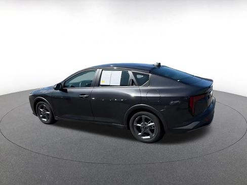 Used 2026 Kia K4 FWD image 9