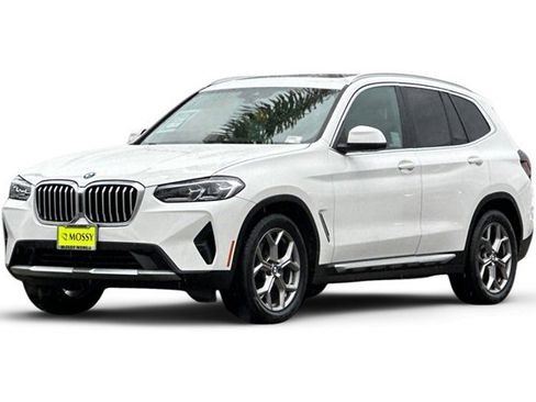 Used 2023 BMW X3 sDrive30i w/ Premium Package image 2