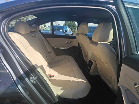 Used 2021 BMW 330i xDrive Sedan w/ Driving Assistance Package image 10