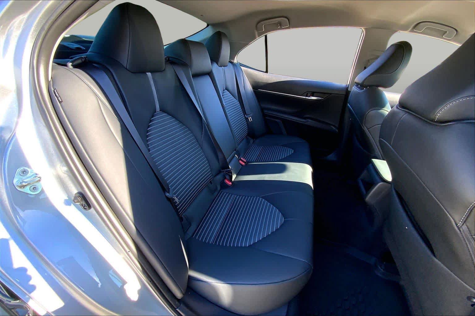 Used 2024 Toyota Camry SE FWD image 19