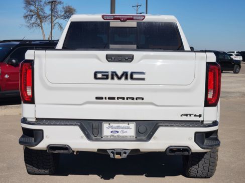 Used 2022 GMC Sierra 1500 AT4 w/ AT4 Premium Package image 8