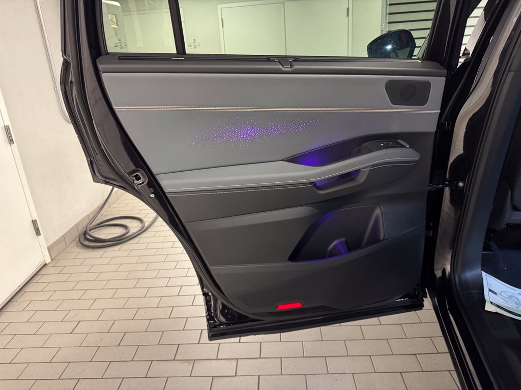 New 2027 Volkswagen Atlas SEL R-Line AWD/4WD image 19