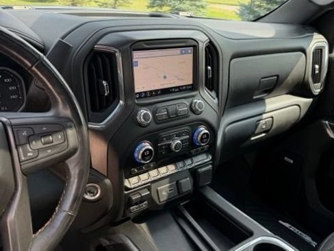 Used 2020 GMC Sierra 1500 AT4 w/ AT4 Premium Package AWD/4WD image 6