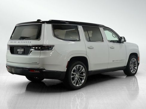 Used 2022 Jeep Grand Wagoneer Series II w/ Premium Group II image 6