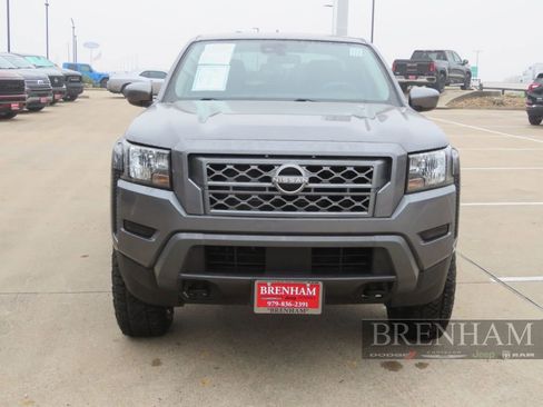 Used 2022 Nissan Frontier SV image 13