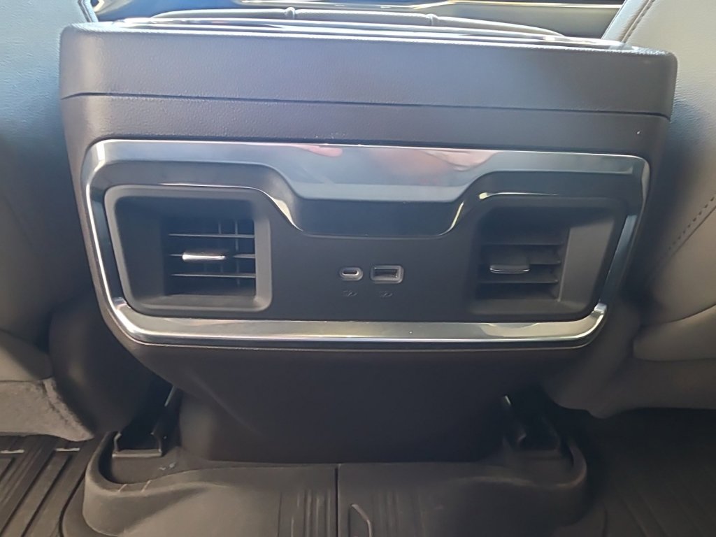 Used 2023 GMC Sierra 1500 SLT w/ SLT Premium Package AWD/4WD image 33