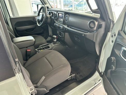 Used 2023 Jeep Wrangler Sport image 16