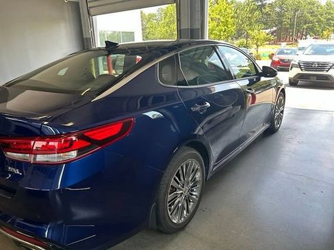 Used 2017 Kia Optima SX FWD image 3
