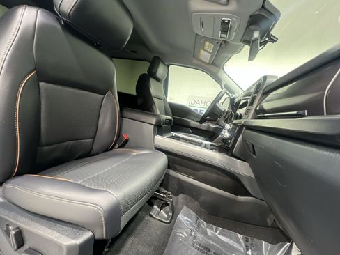 Used 2025 Ford F350 Lariat AWD/4WD image 24