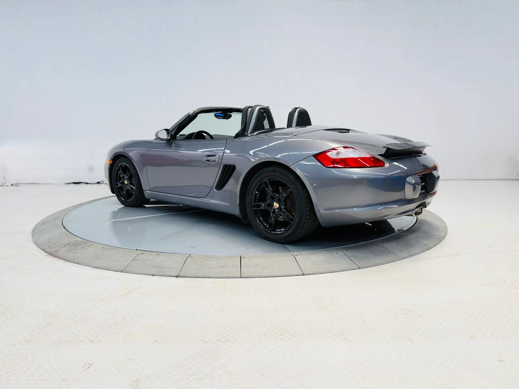 Used 2005 Porsche Boxster RWD image 9