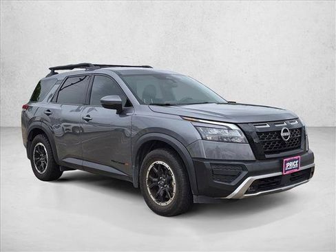Used 2023 Nissan Pathfinder Rock Creek AWD/4WD image 3