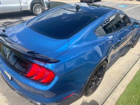 Used 2021 Ford Mustang Shelby GT500 w/ Technology Package RWD image 15