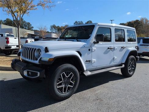 New 2026 Jeep Wrangler Sahara image 7