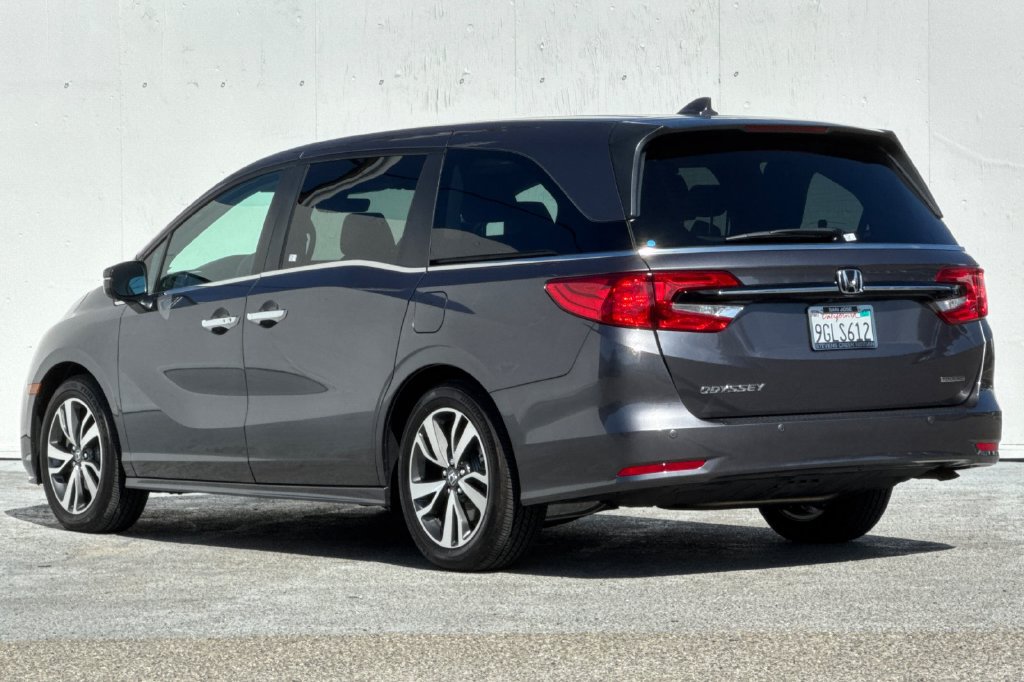 Used 2023 Honda Odyssey Touring image 5