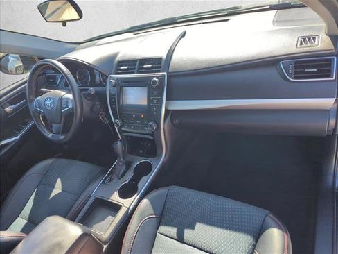 Used 2015 Toyota Camry SE FWD image 25