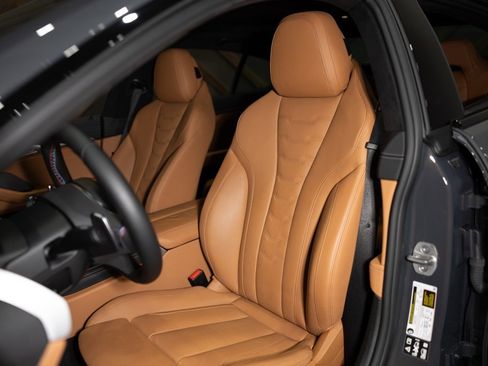 Used 2025 BMW M850i xDrive image 6