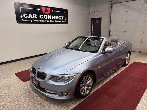 Used 2011 BMW 328i Convertible RWD image 3
