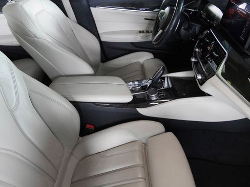 Certified 2023 BMW 540i w/ M Sport Package RWD image 12