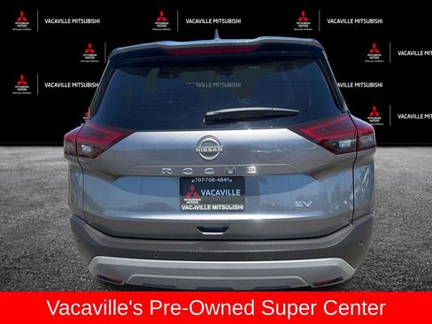 Used 2023 Nissan Rogue SV FWD image 4