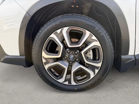 Certified 2023 Subaru Ascent Limited w/ Technology Package image 10