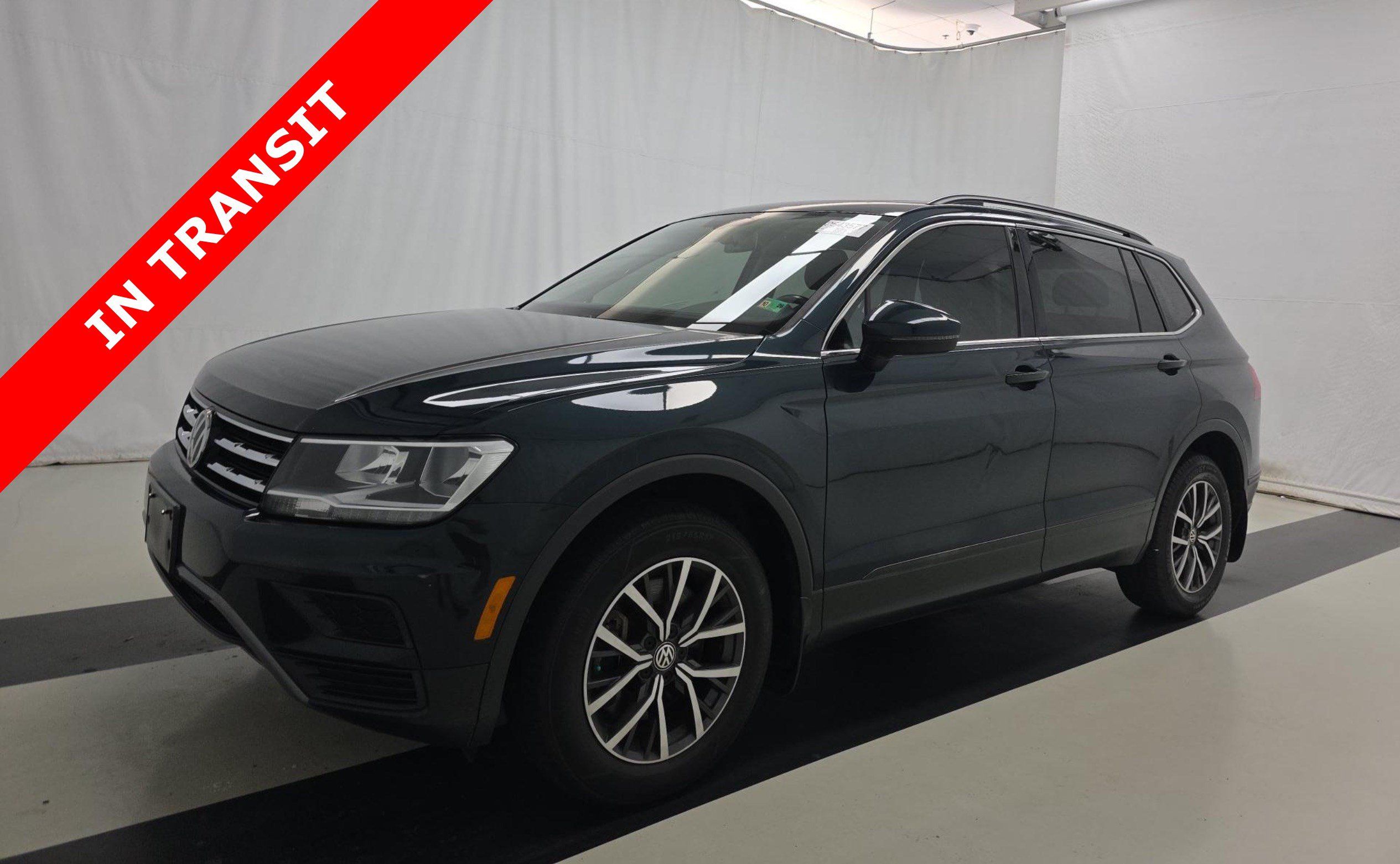 Used 2019 Volkswagen Tiguan SE w/ Panoramic Sunroof Package AWD/4WD image 1