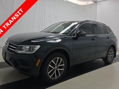 Used 2019 Volkswagen Tiguan SE w/ Panoramic Sunroof Package