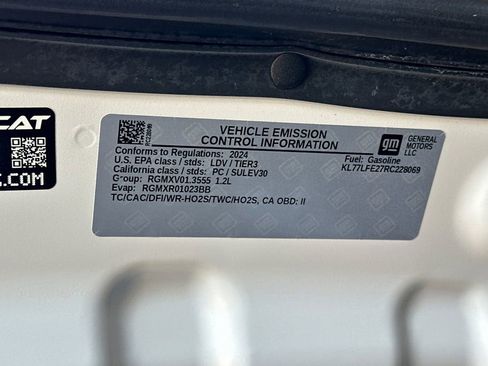 Used 2024 Chevrolet Trax LS w/ LS Convenience Package FWD image 27