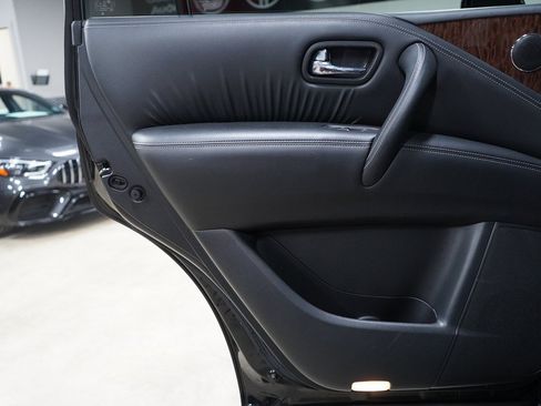 Used 2020 Nissan Armada Platinum RWD image 13
