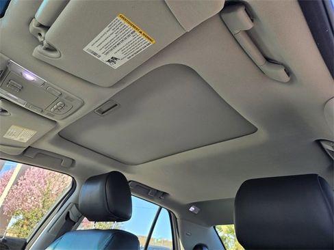 Used 2008 Cadillac DTS w/ Sun And Sound Package image 8