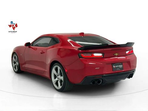 Used 2017 Chevrolet Camaro SS image 4
